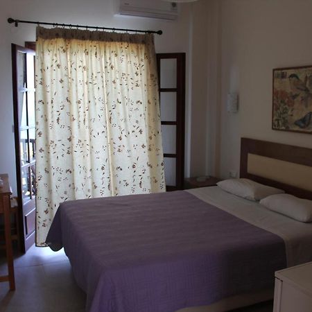 To Mpalkoni Hotel Хорефто Екстериор снимка