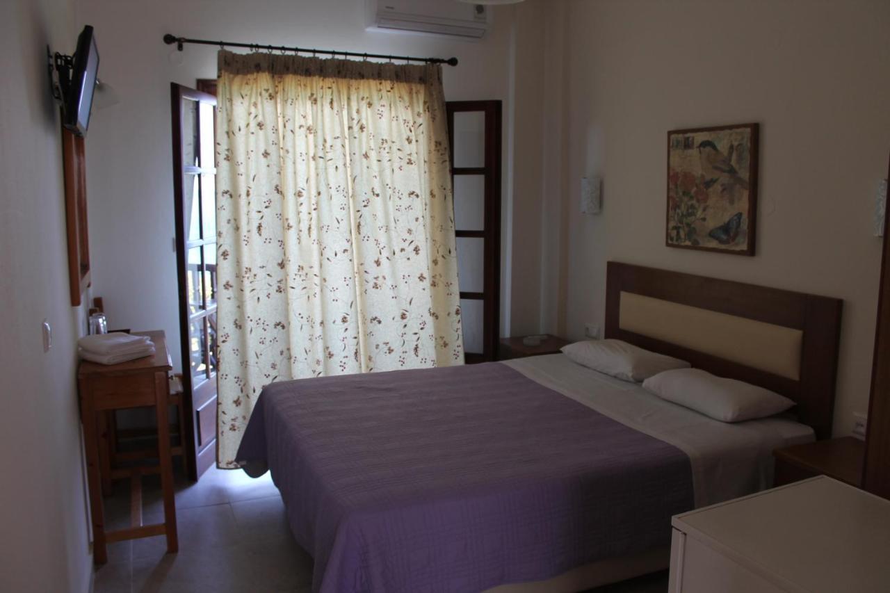 To Mpalkoni Hotel Хорефто Екстериор снимка
